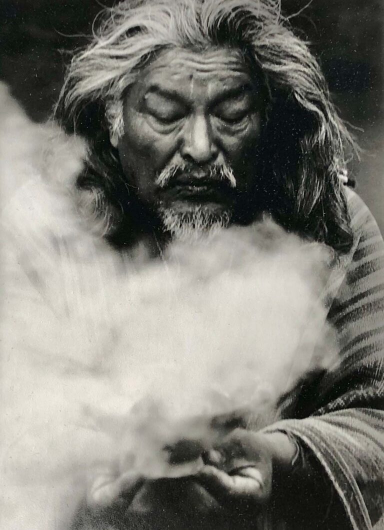 © Carl Austin Hyatt