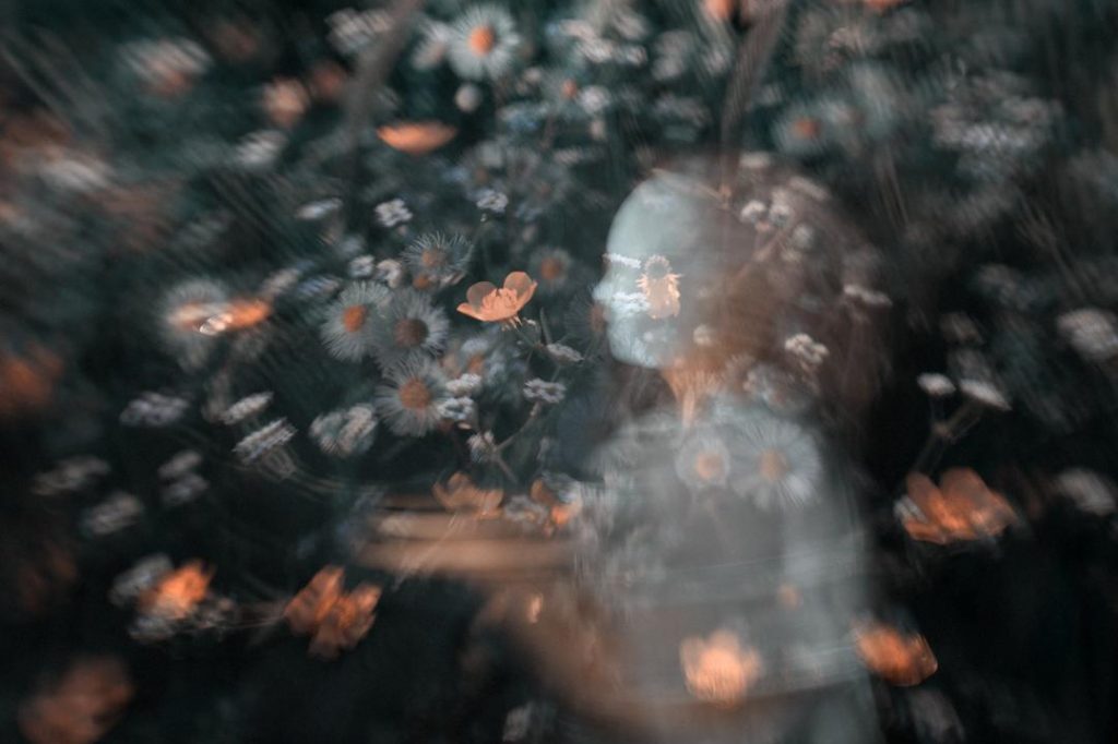 © April Milani